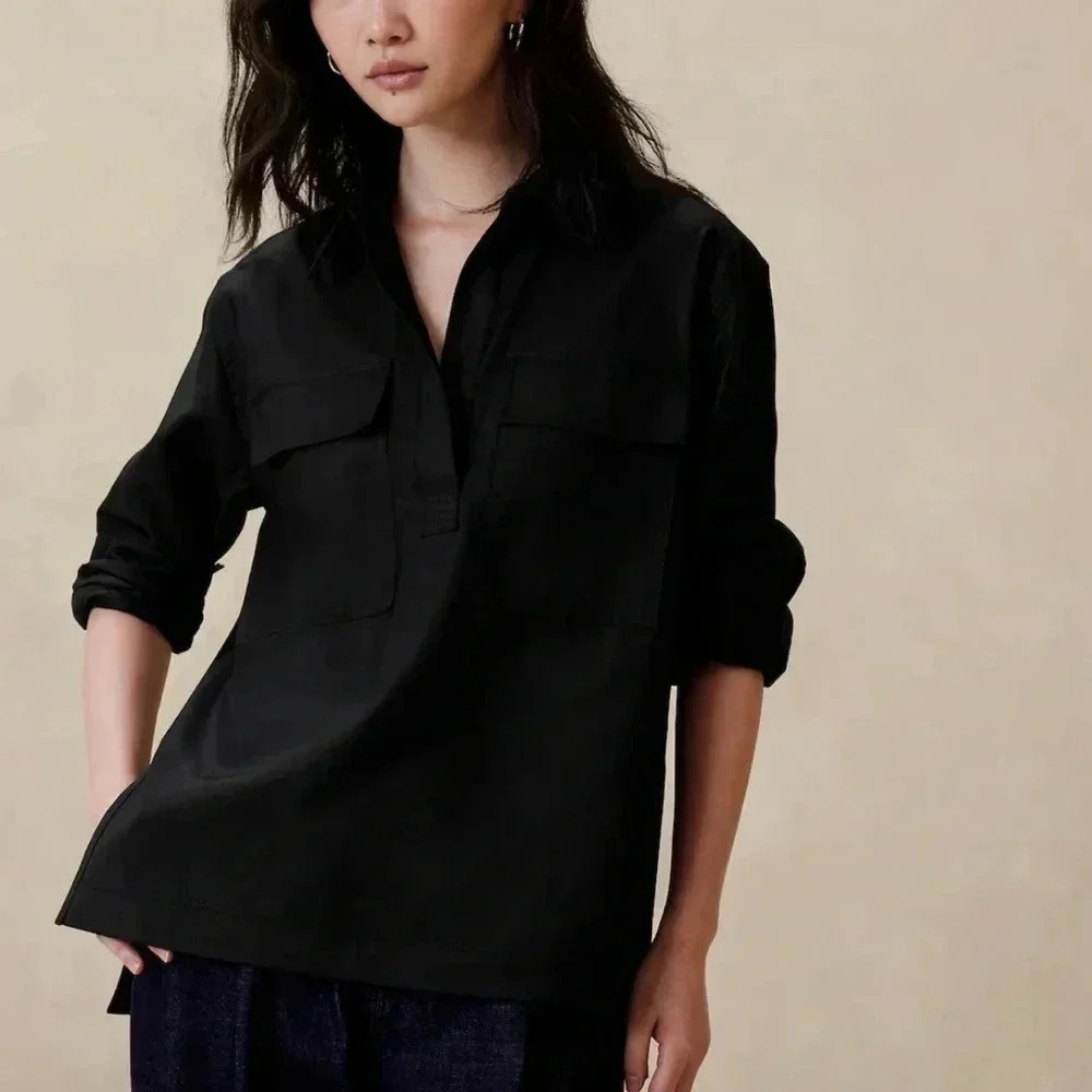 Banana Republic Double Pocket Popover Blouse